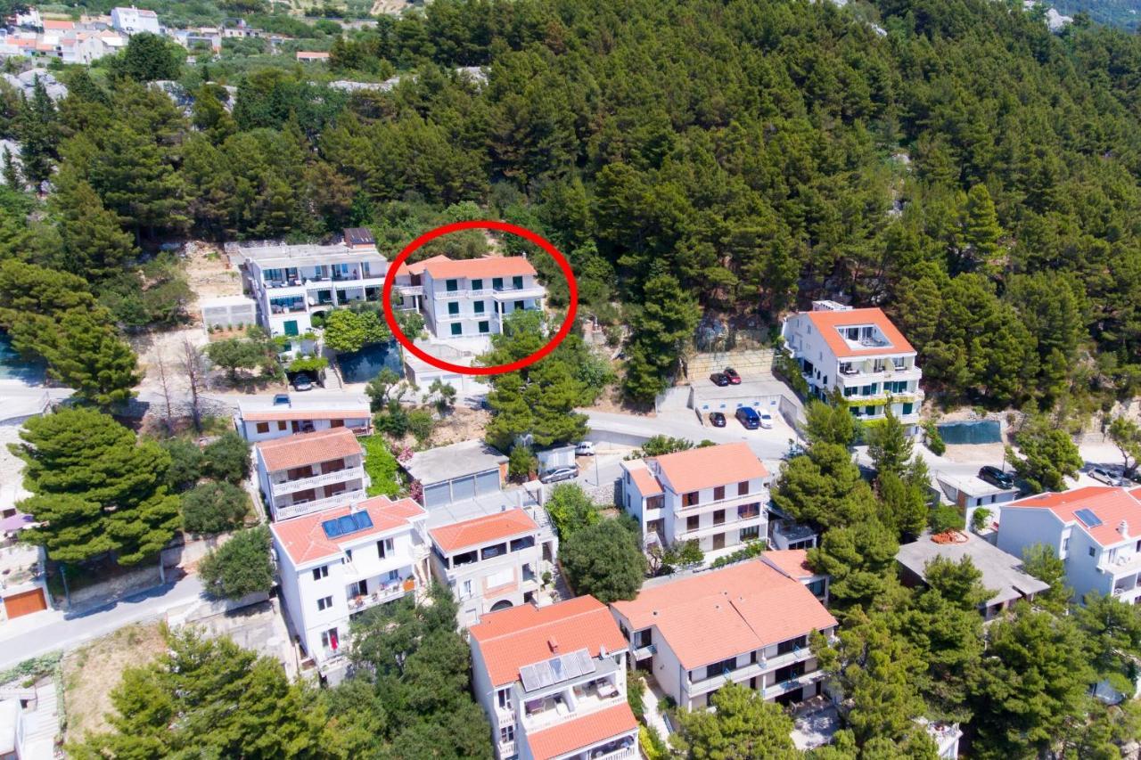 Apartments With A Parking Space Brela, Makarska - 6043 Exterior foto