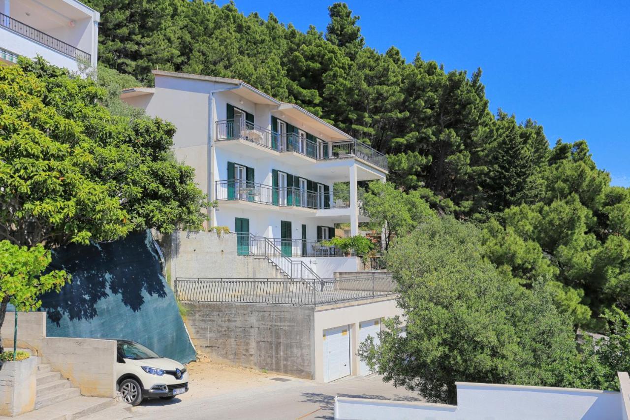 Apartments With A Parking Space Brela, Makarska - 6043 Exterior foto