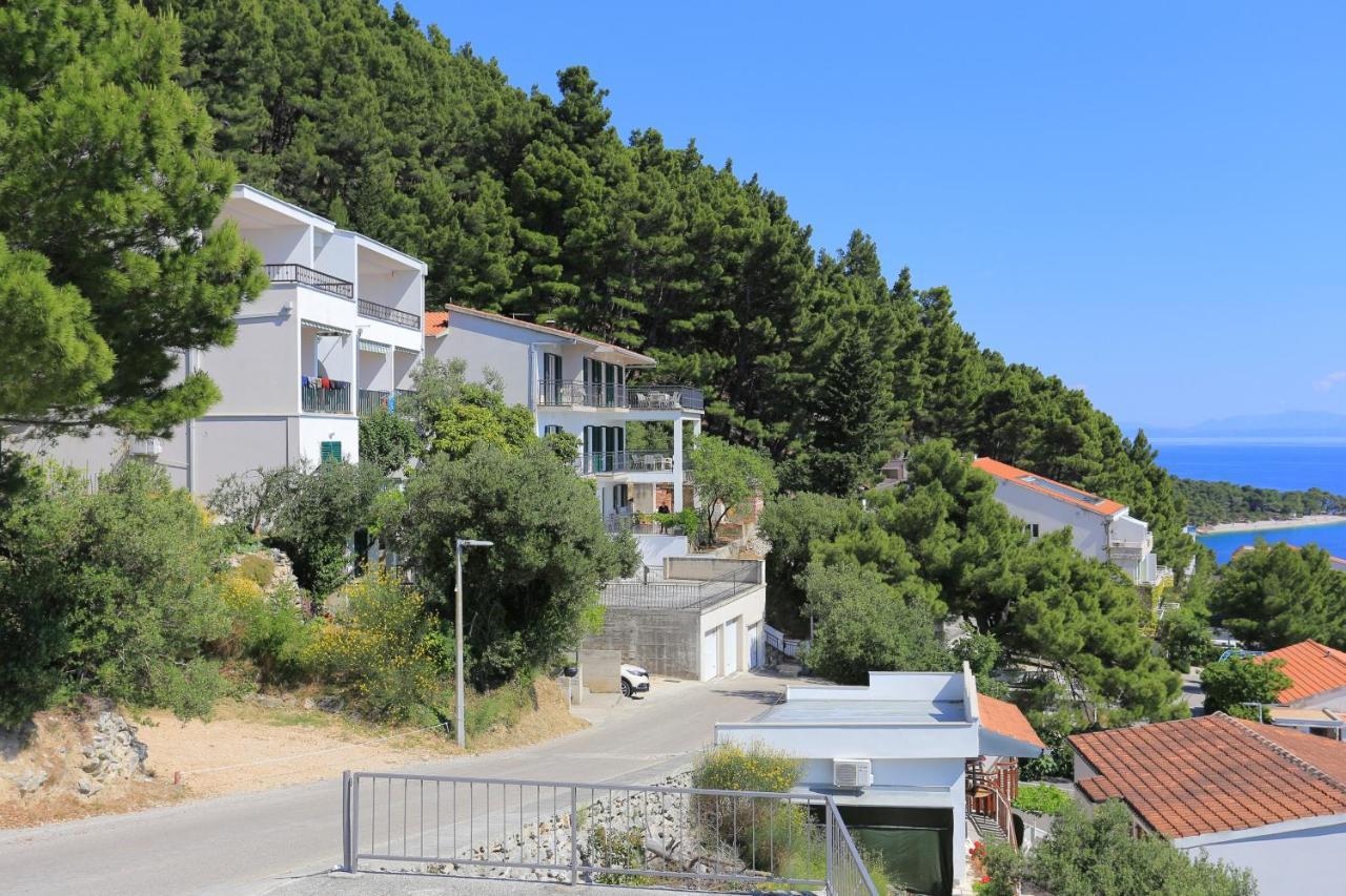 Apartments With A Parking Space Brela, Makarska - 6043 Exterior foto