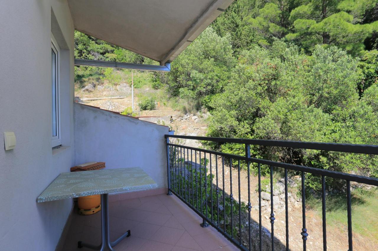 Apartments With A Parking Space Brela, Makarska - 6043 Exterior foto